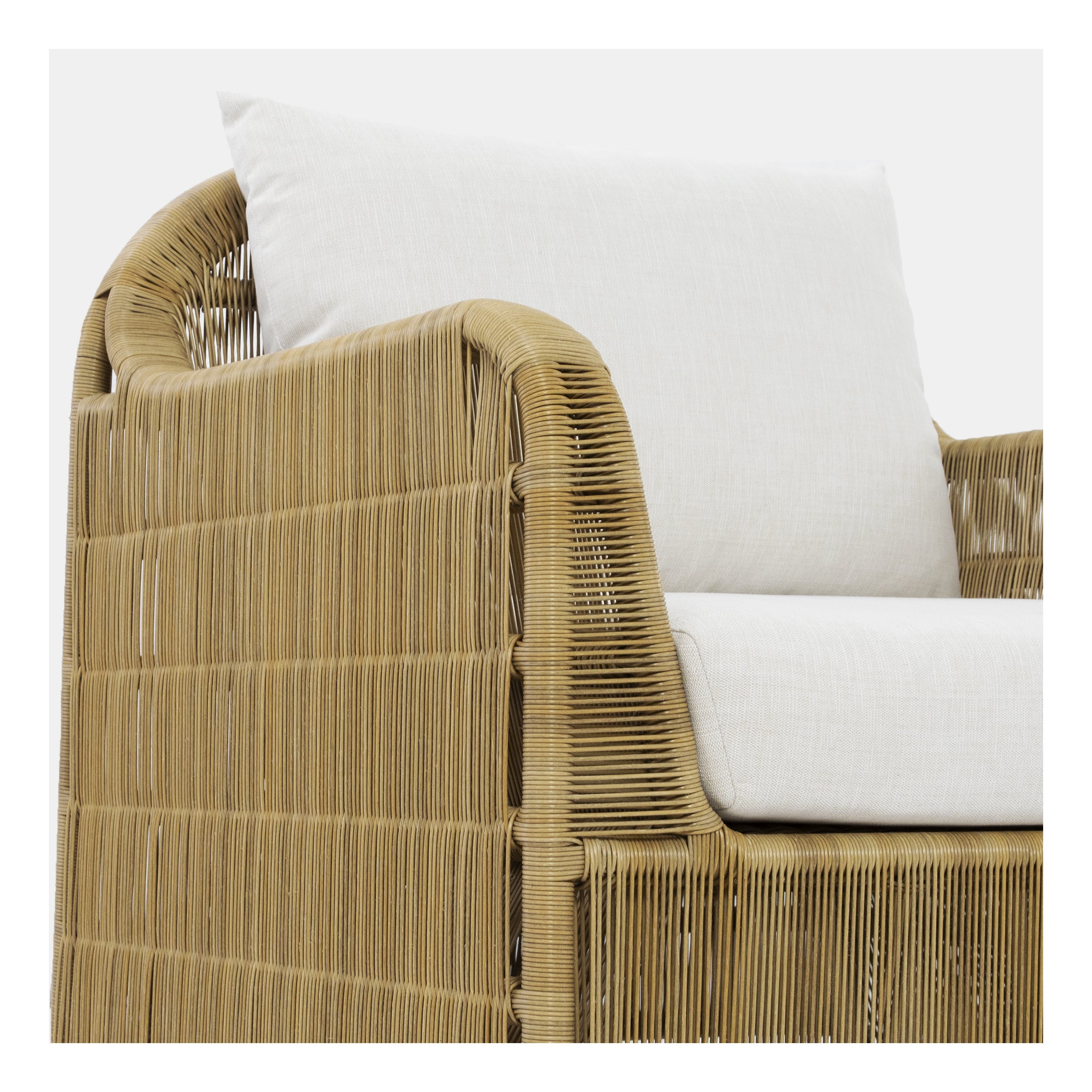 CHESTER LOUNGE CHAIR