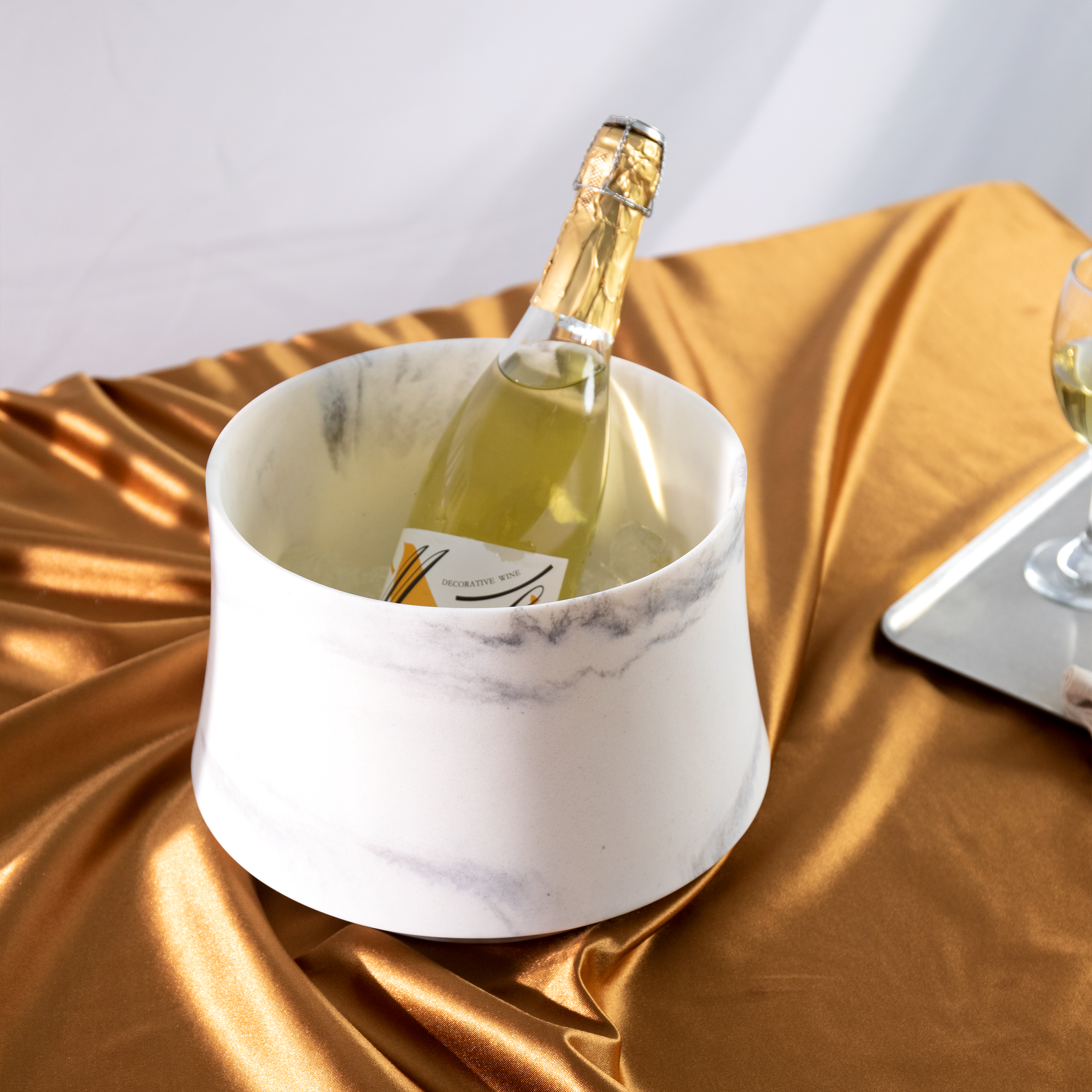 WYLLIS WINE BUCKET (LARGE)