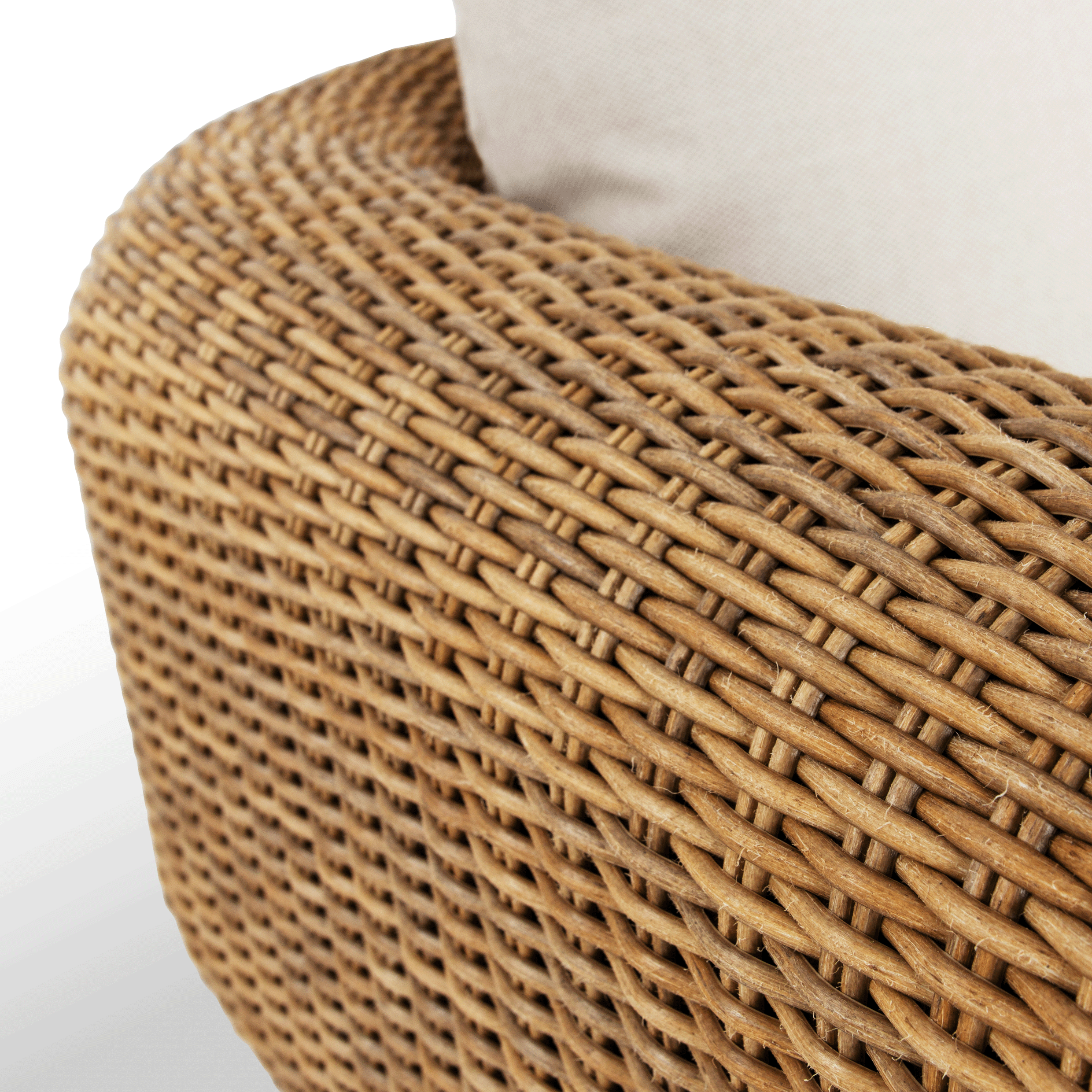 LUZERN LOUNGE CHAIR