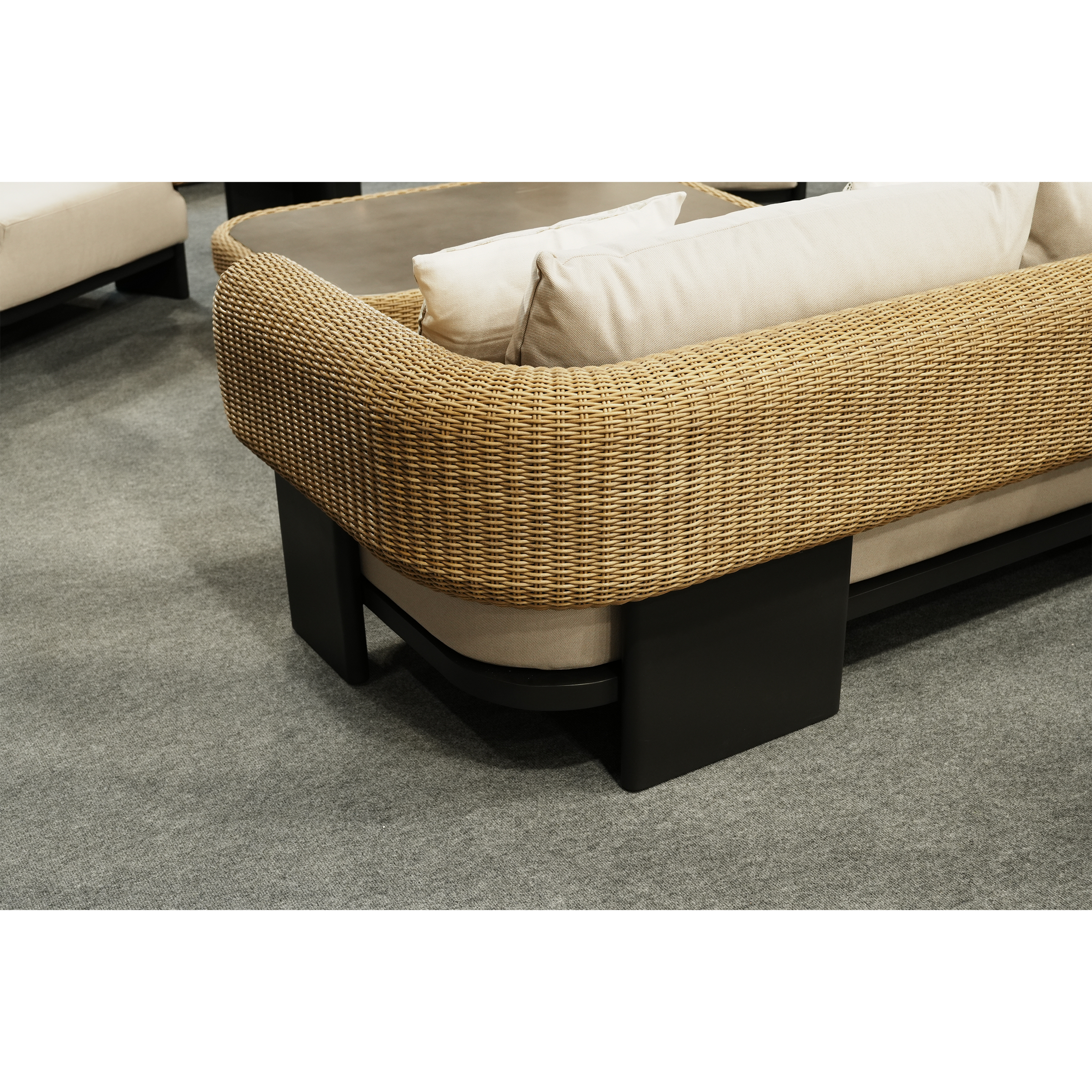 LUZERN SOFA