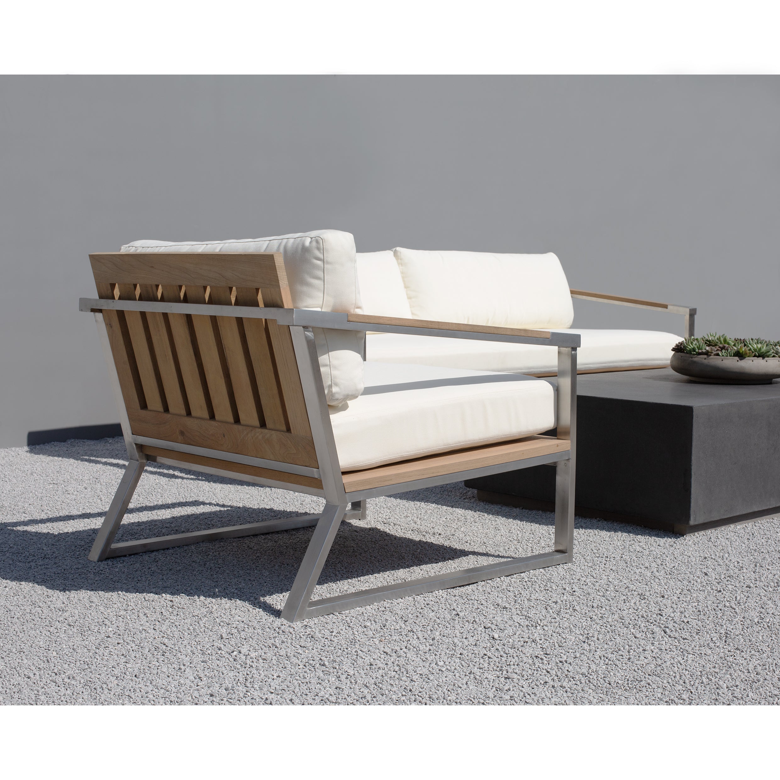NAPAR LOUNGE CHAIR