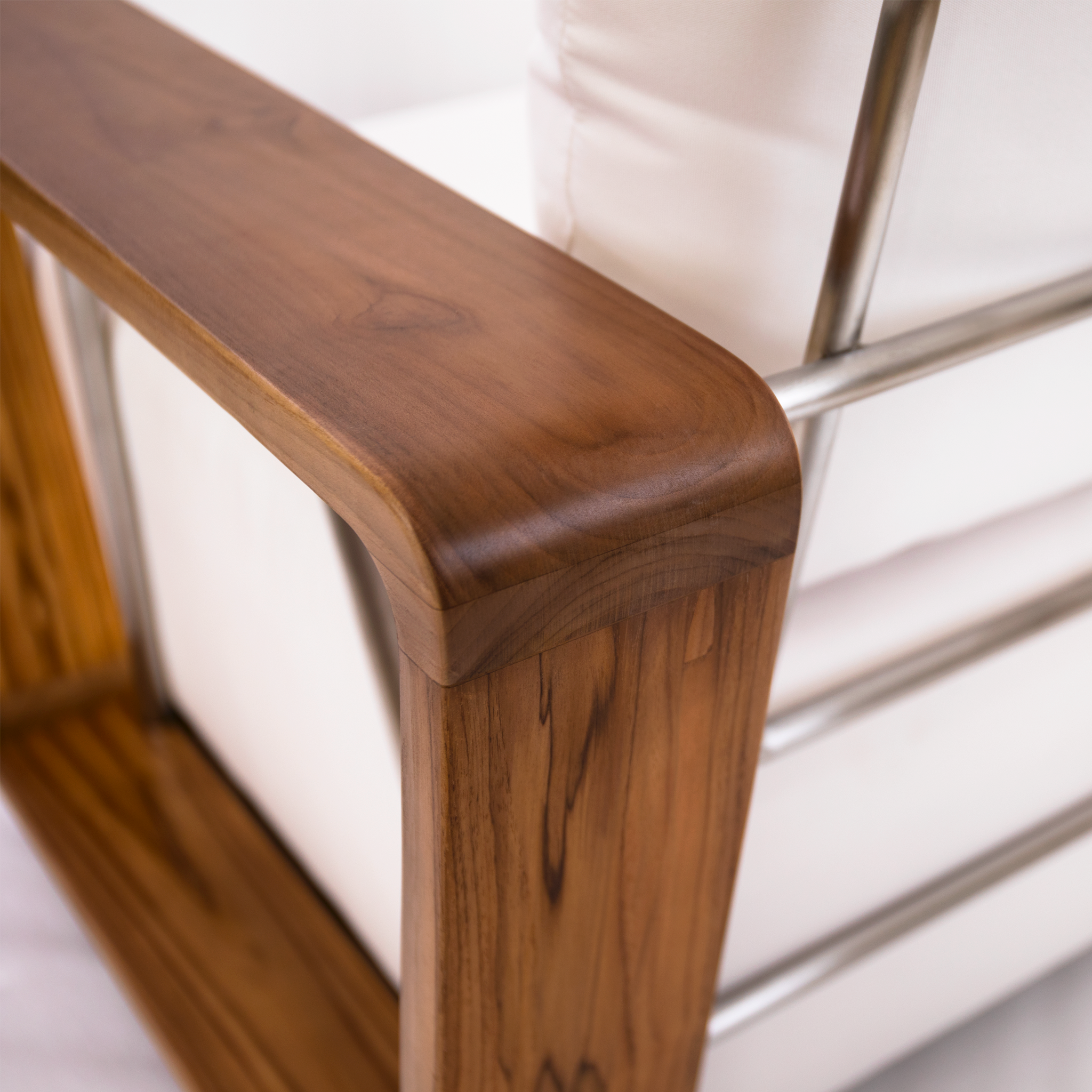 LEVI LUXE LOUNGE CHAIR