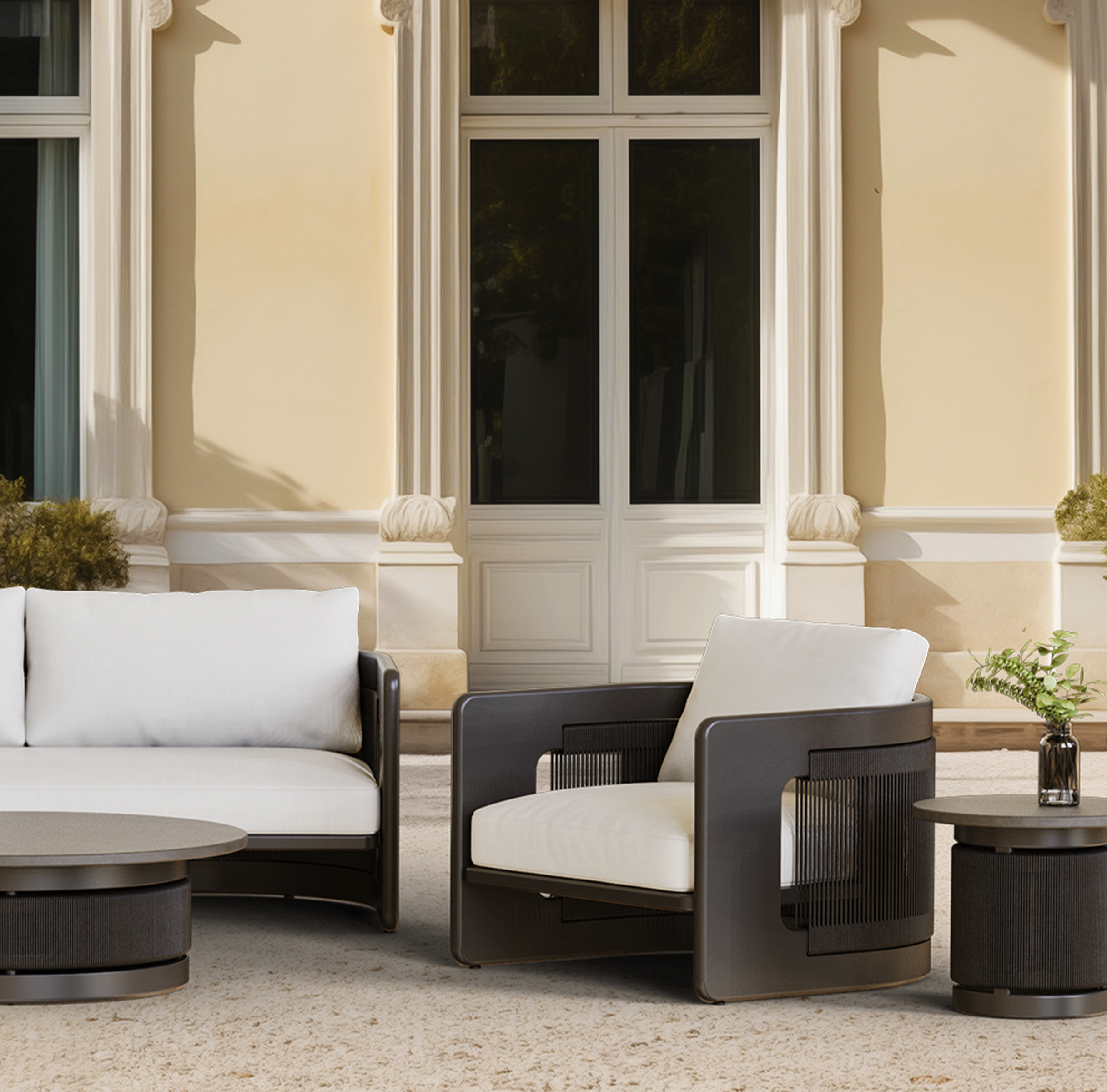 ROMONT LOUNGE CHAIR