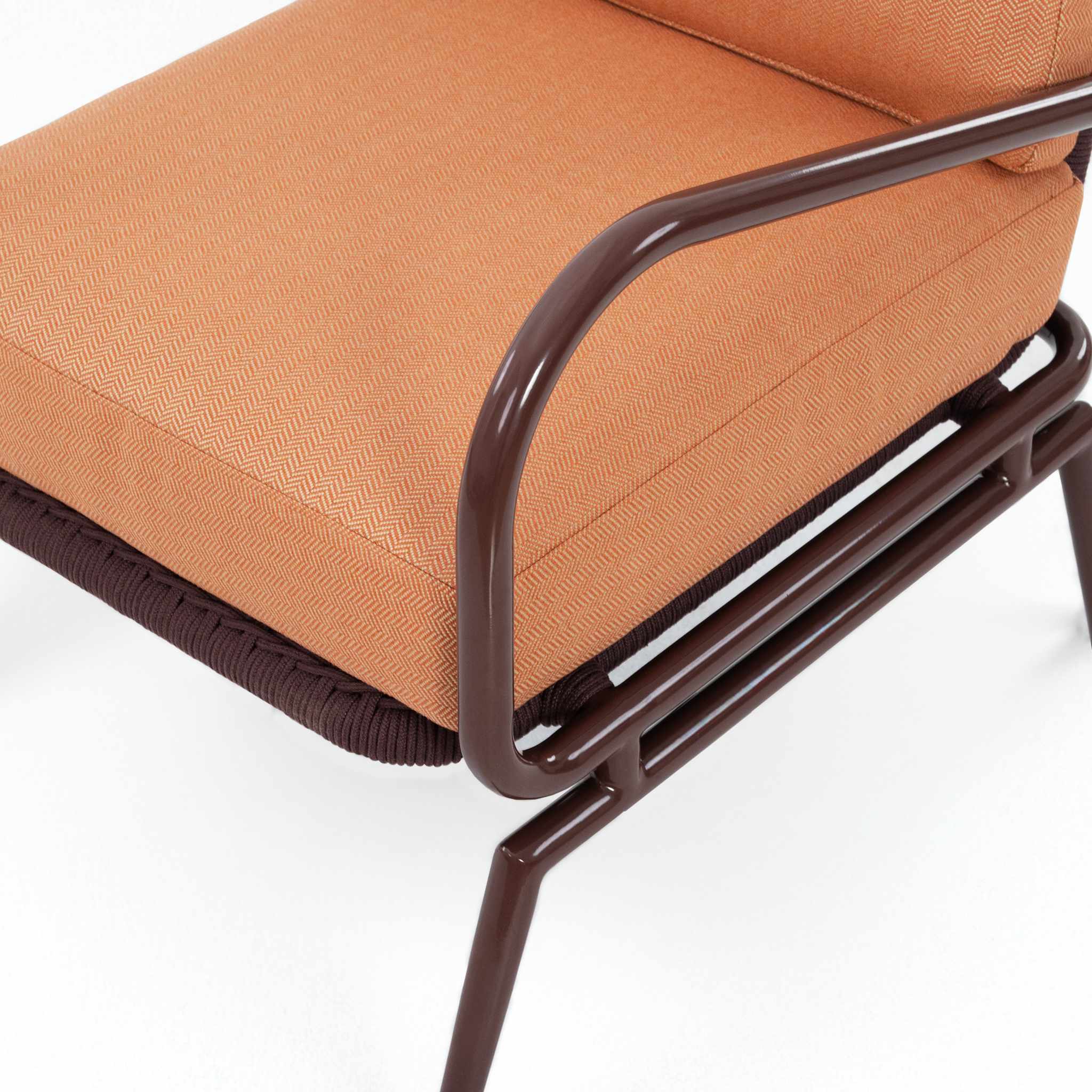 VIENTO LOUNGE CHAIR
