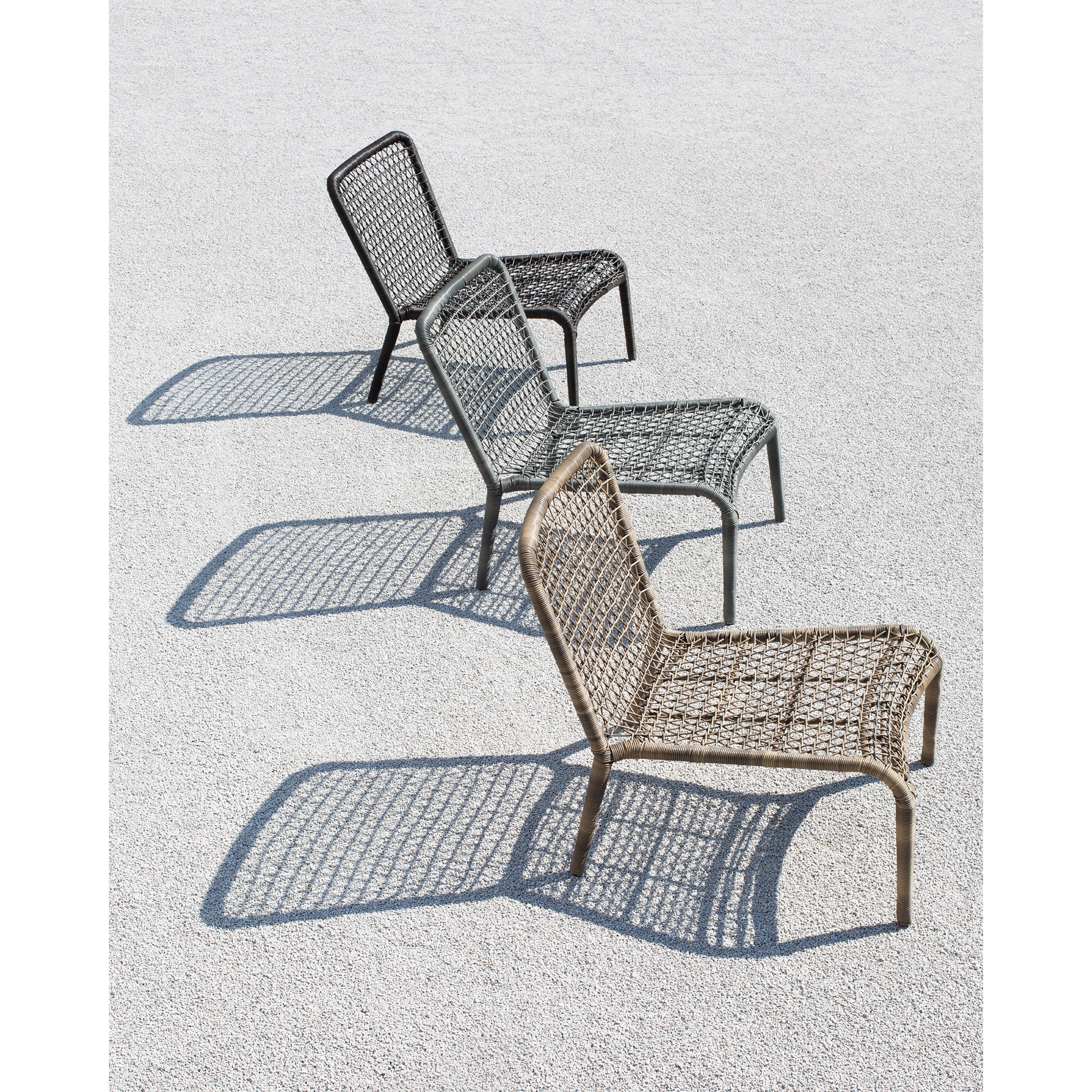 DEVON LOUNGE CHAIR