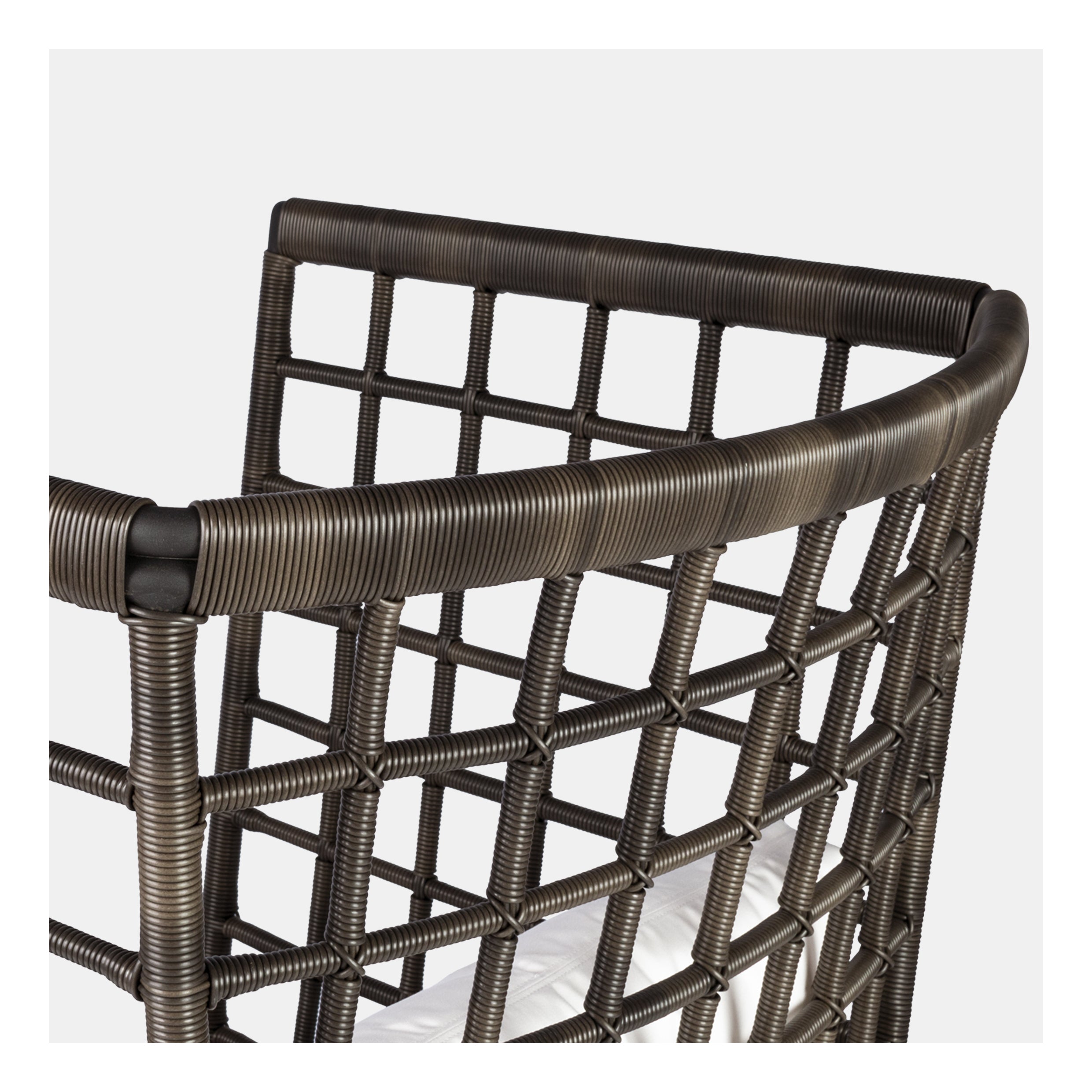 AVIVA HIGH LOUNGE CHAIR