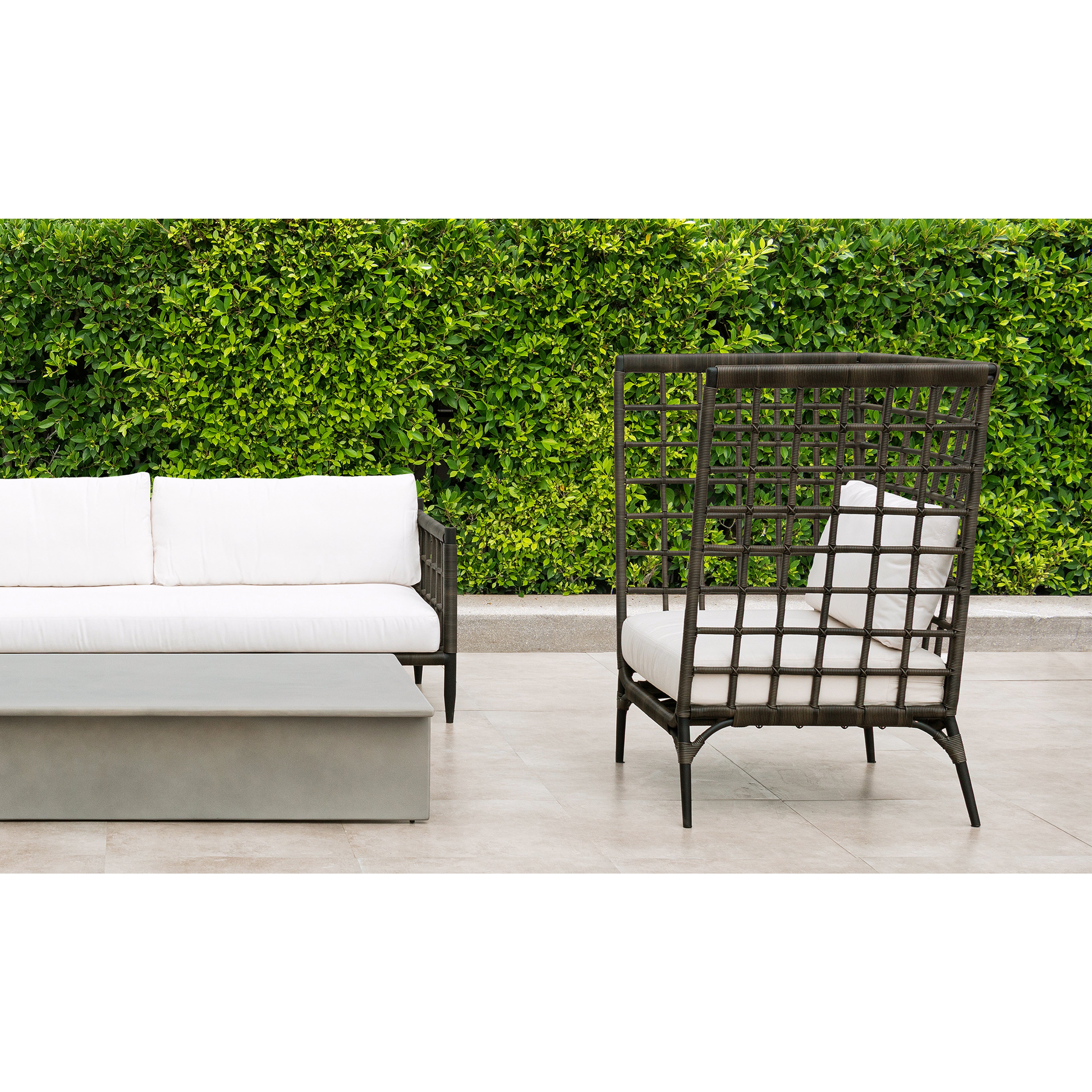 AVIVA HIGH LOUNGE CHAIR
