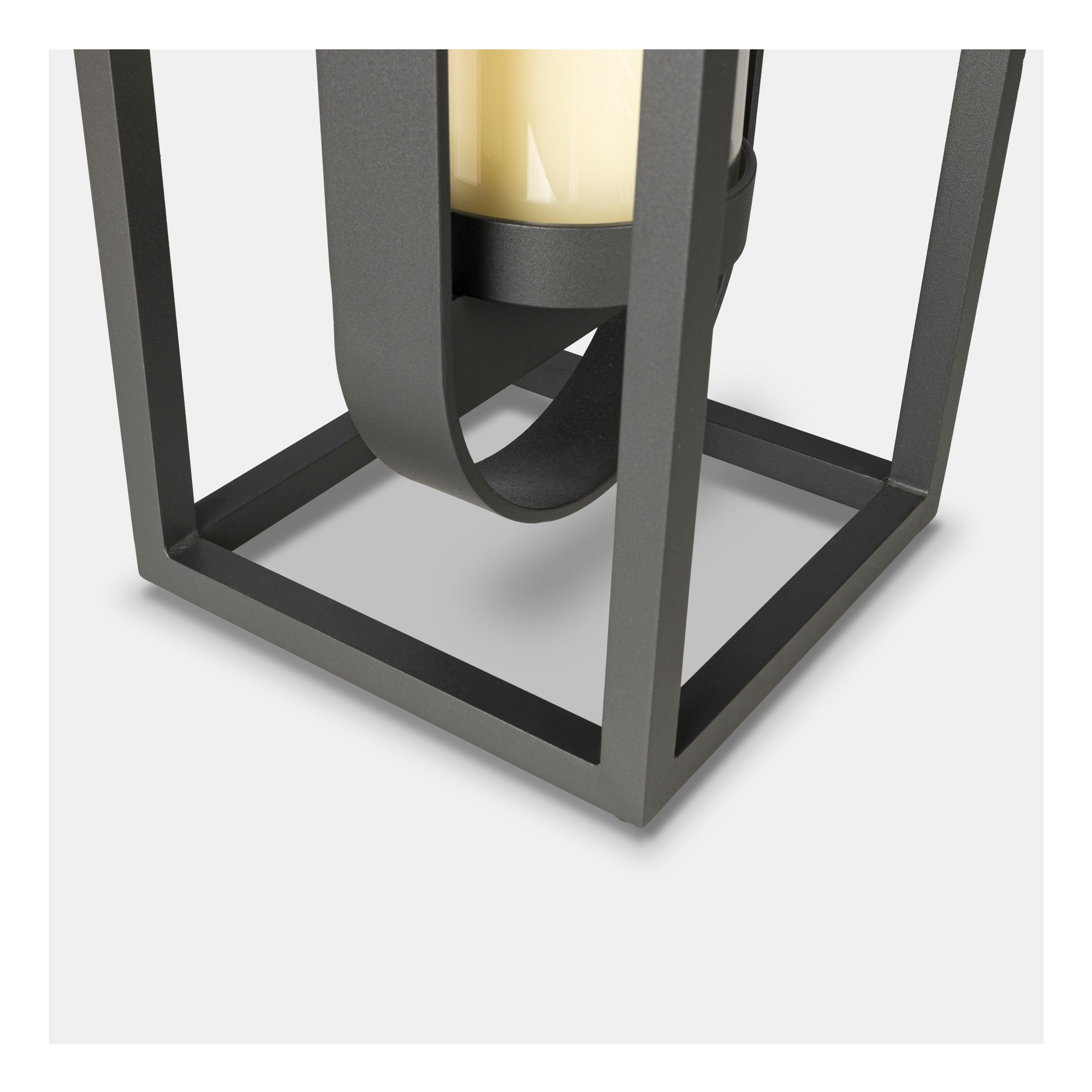 CYRUS LANTERN