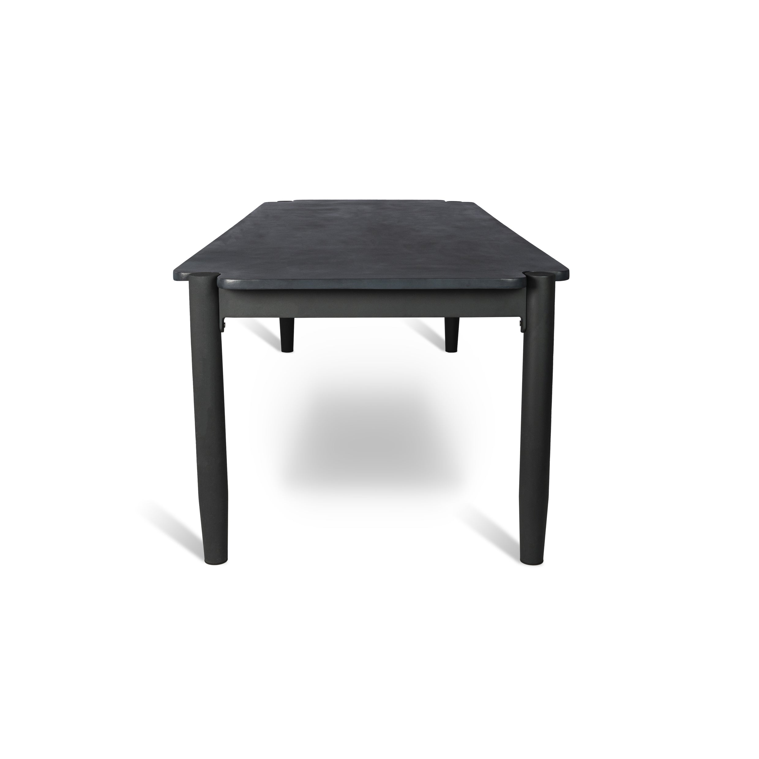 HELM DINING TABLE