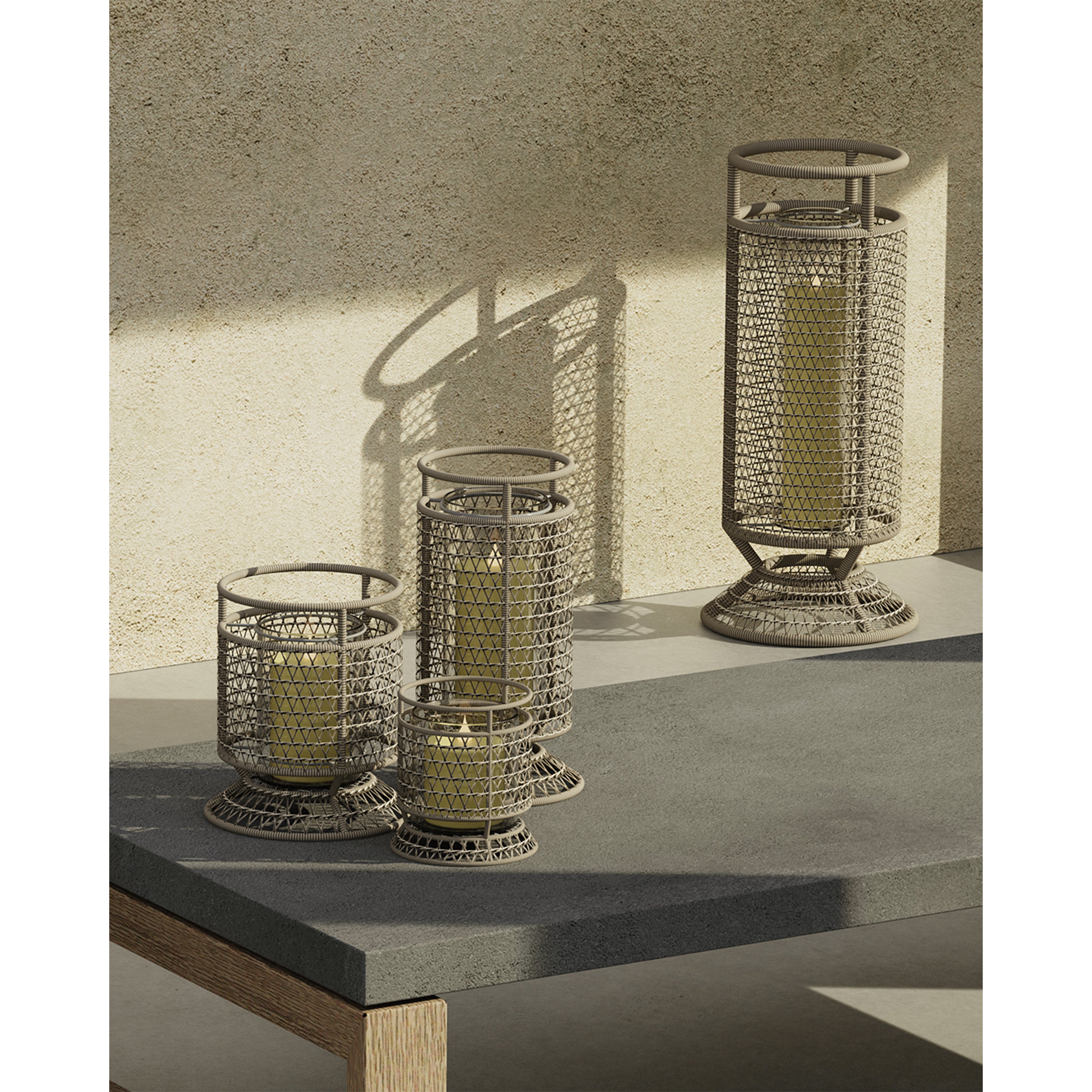 VANNA CANDLE HOLDER