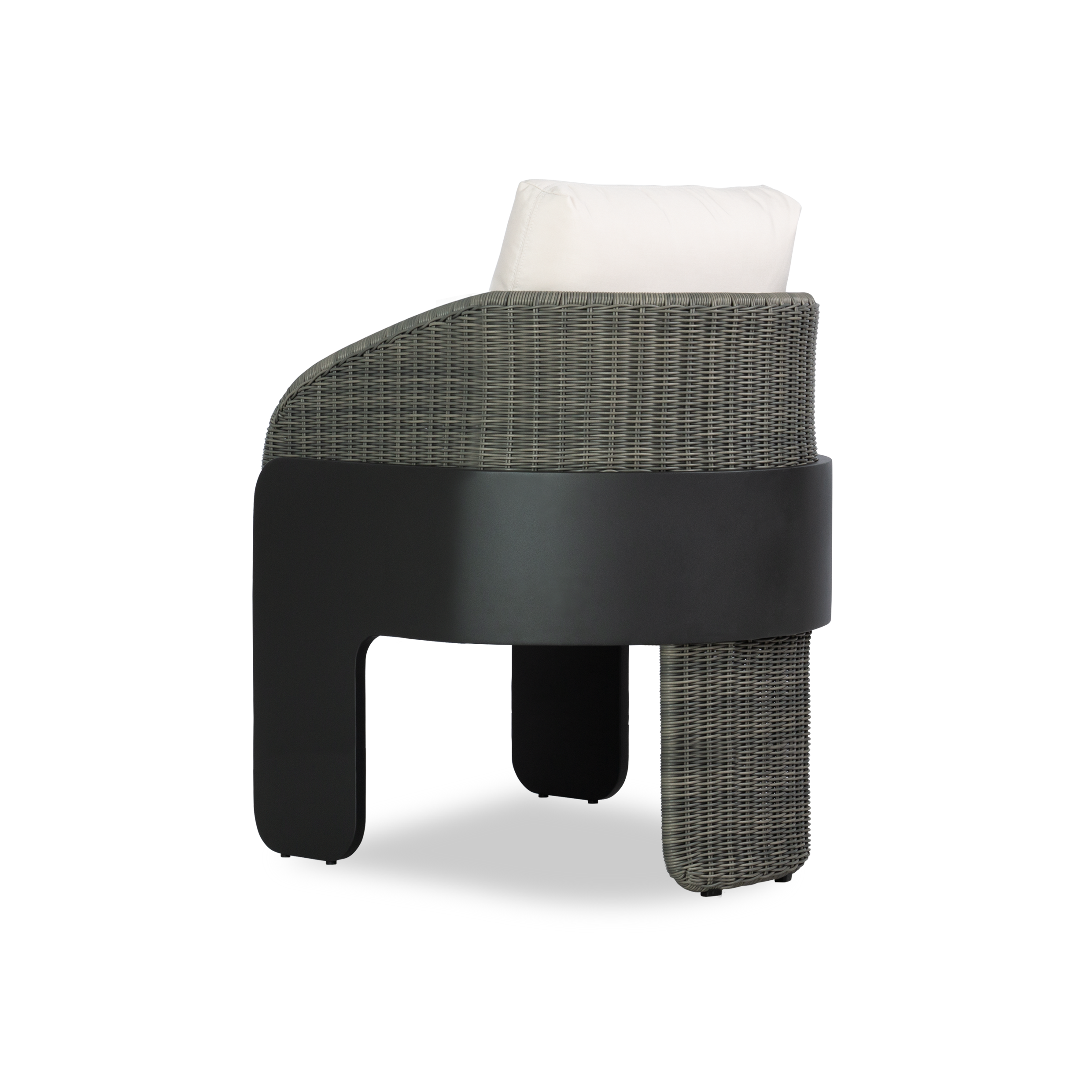 AIGLE DINING ARMCHAIR