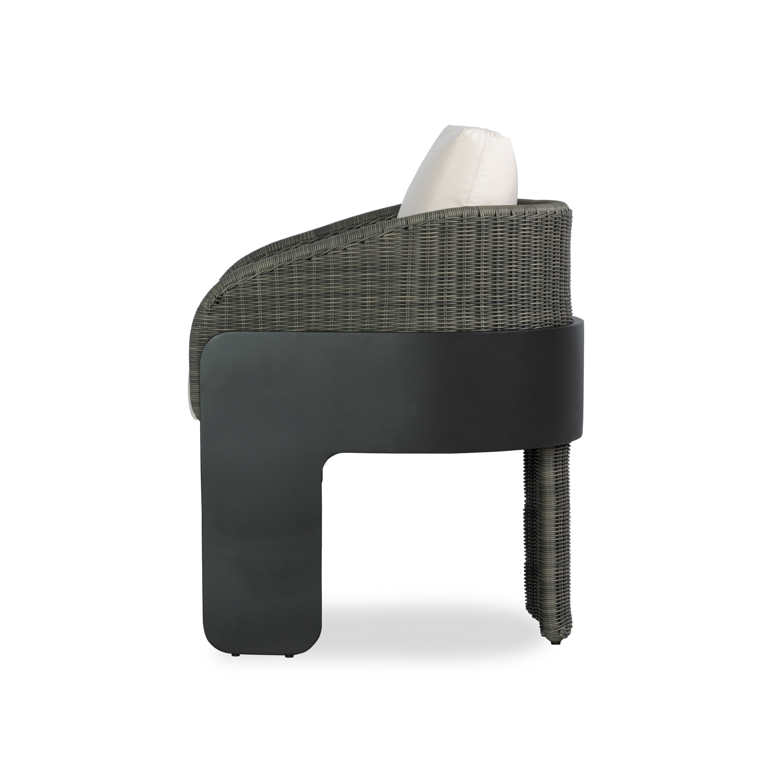 AIGLE DINING ARMCHAIR