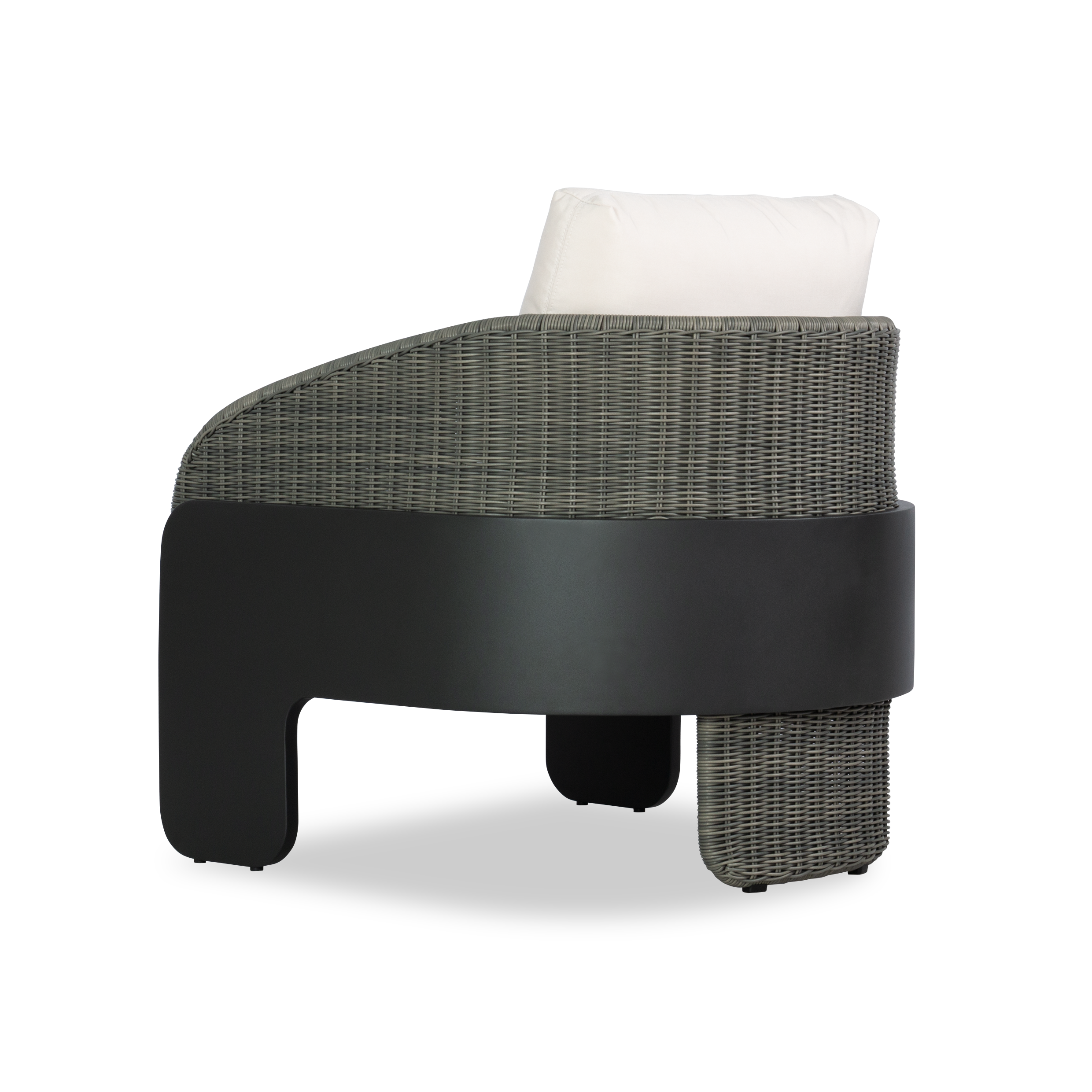 AIGLE LOUNGE CHAIR