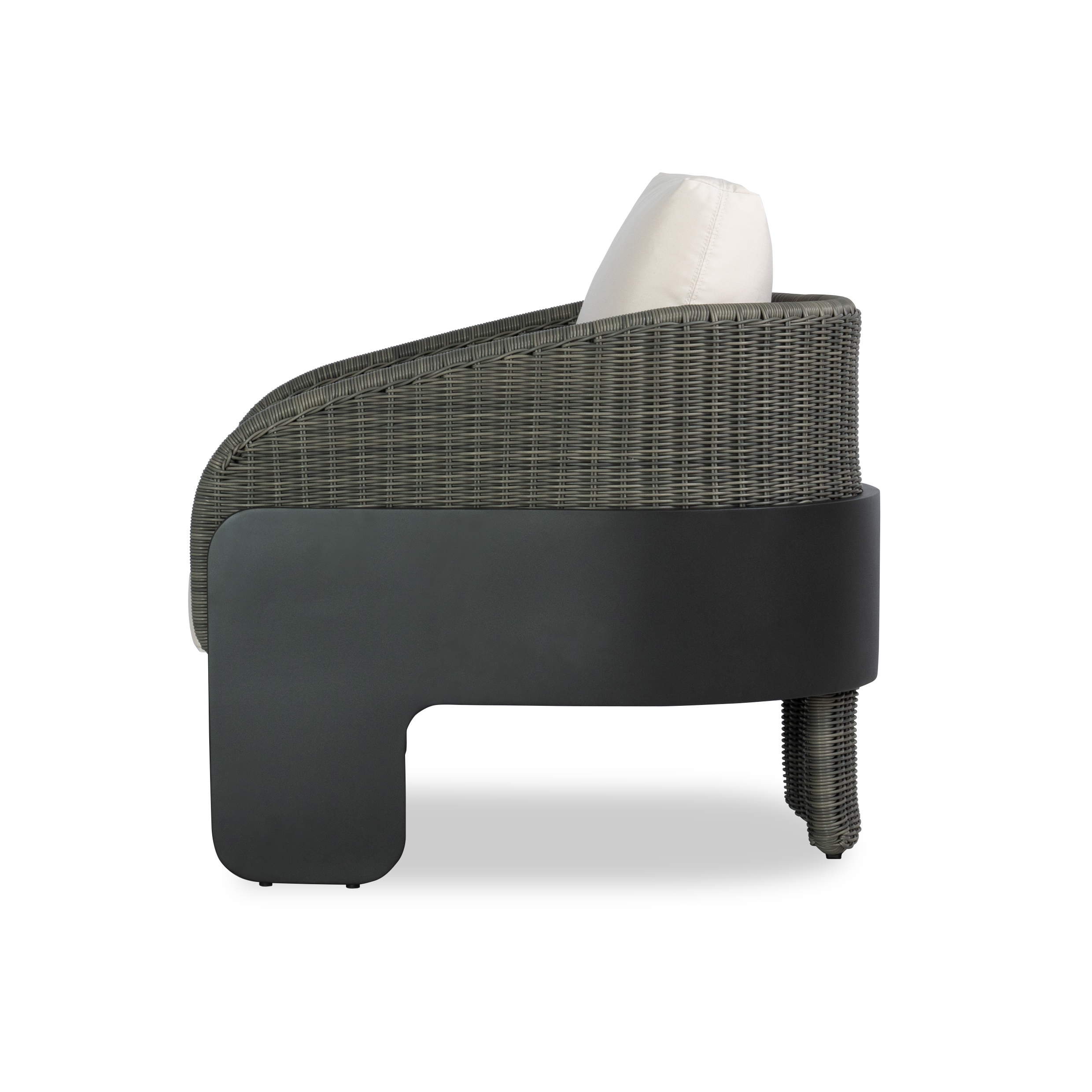AIGLE LOUNGE CHAIR