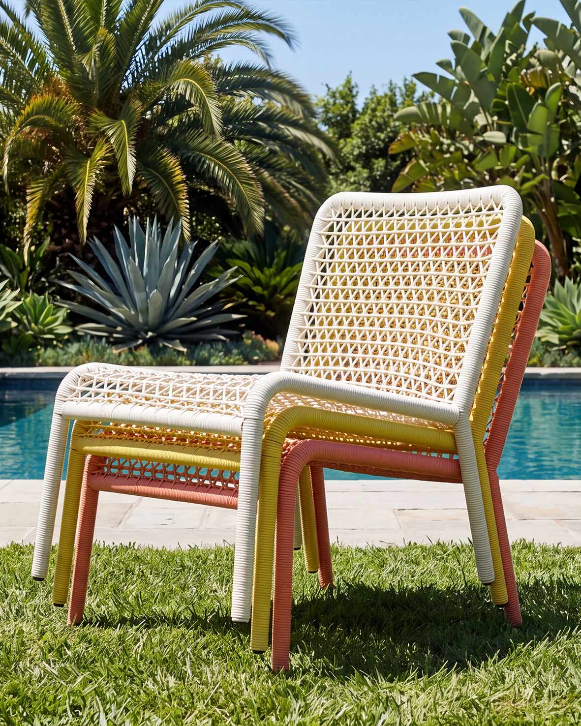DEVON LOUNGE CHAIR