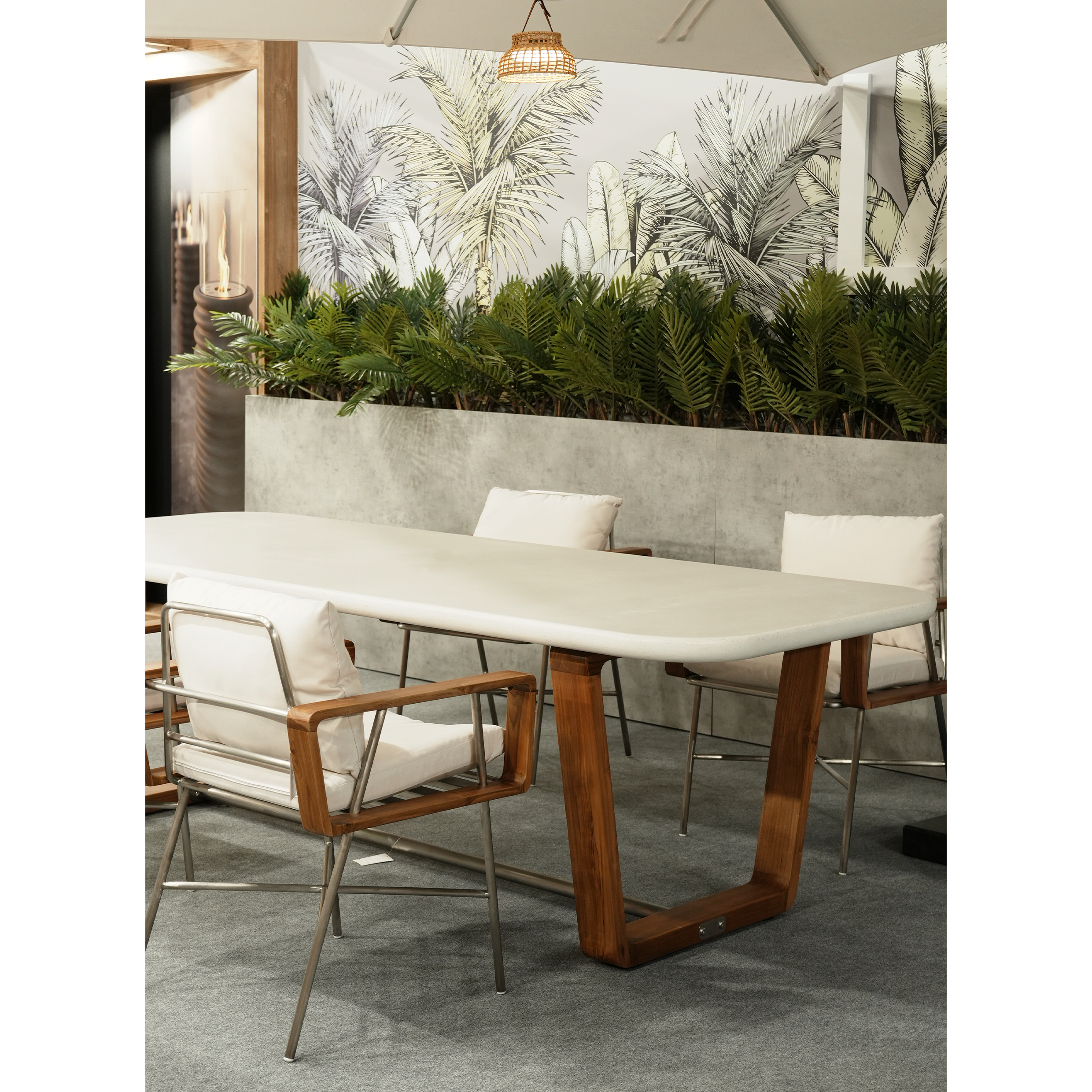 LEVI DINING TABLE