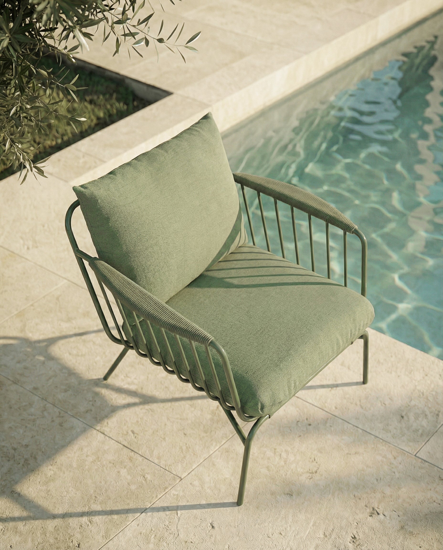 MAEVE LOUNGE CHAIR