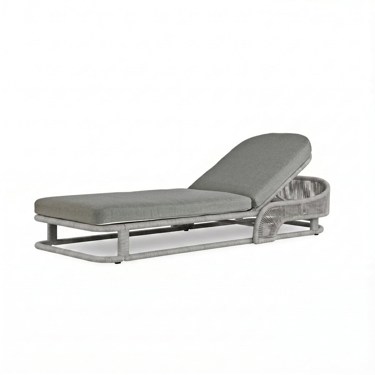 TOLAN CHAISE
