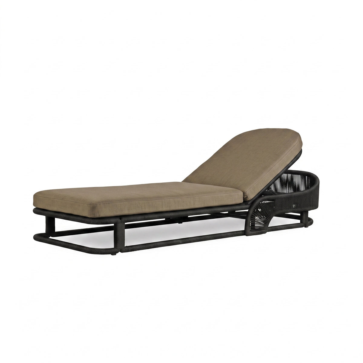 TOLAN CHAISE