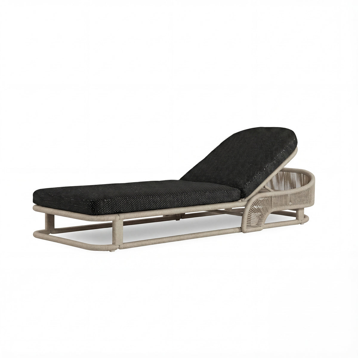 TOLAN CHAISE