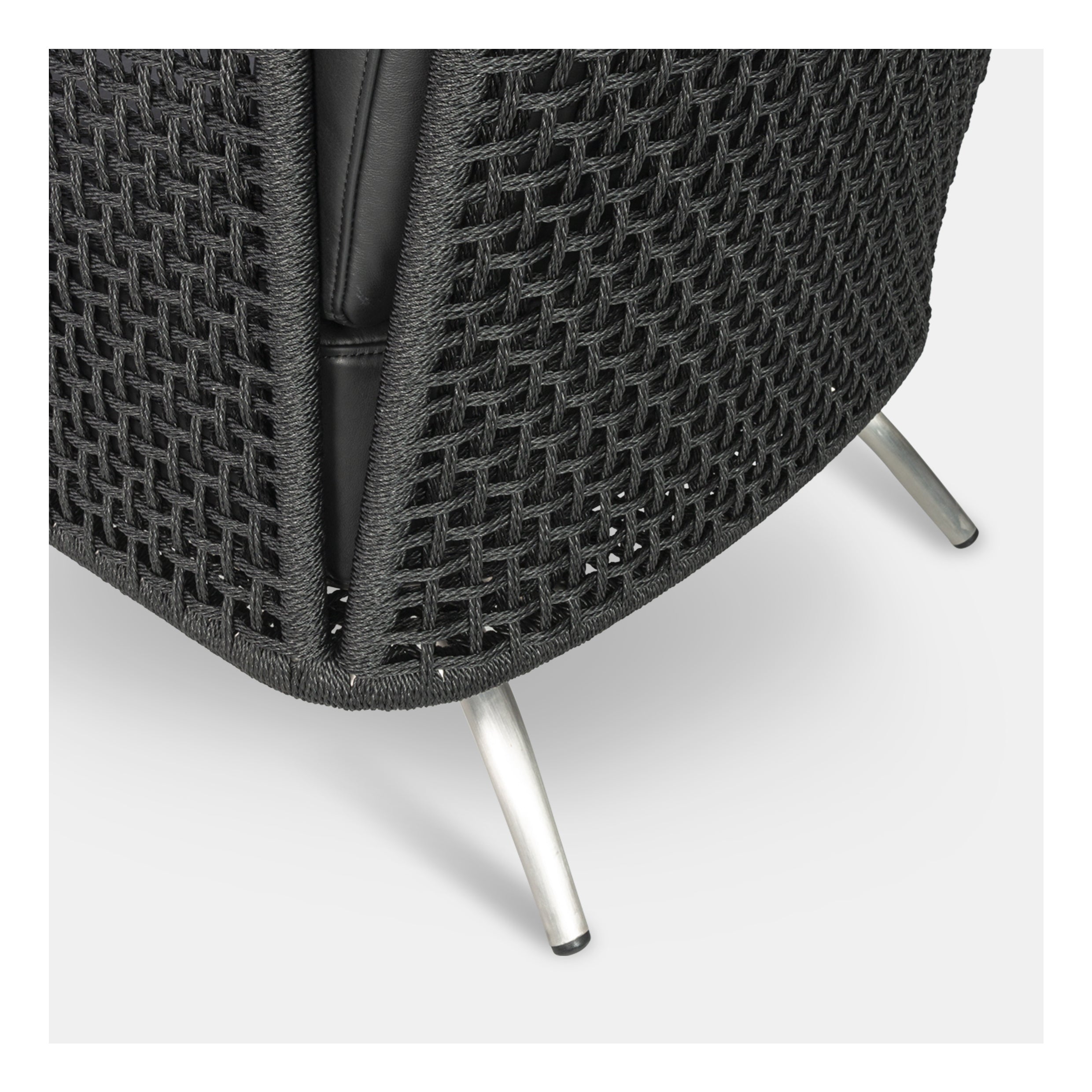 UTE LOUNGE CHAIR