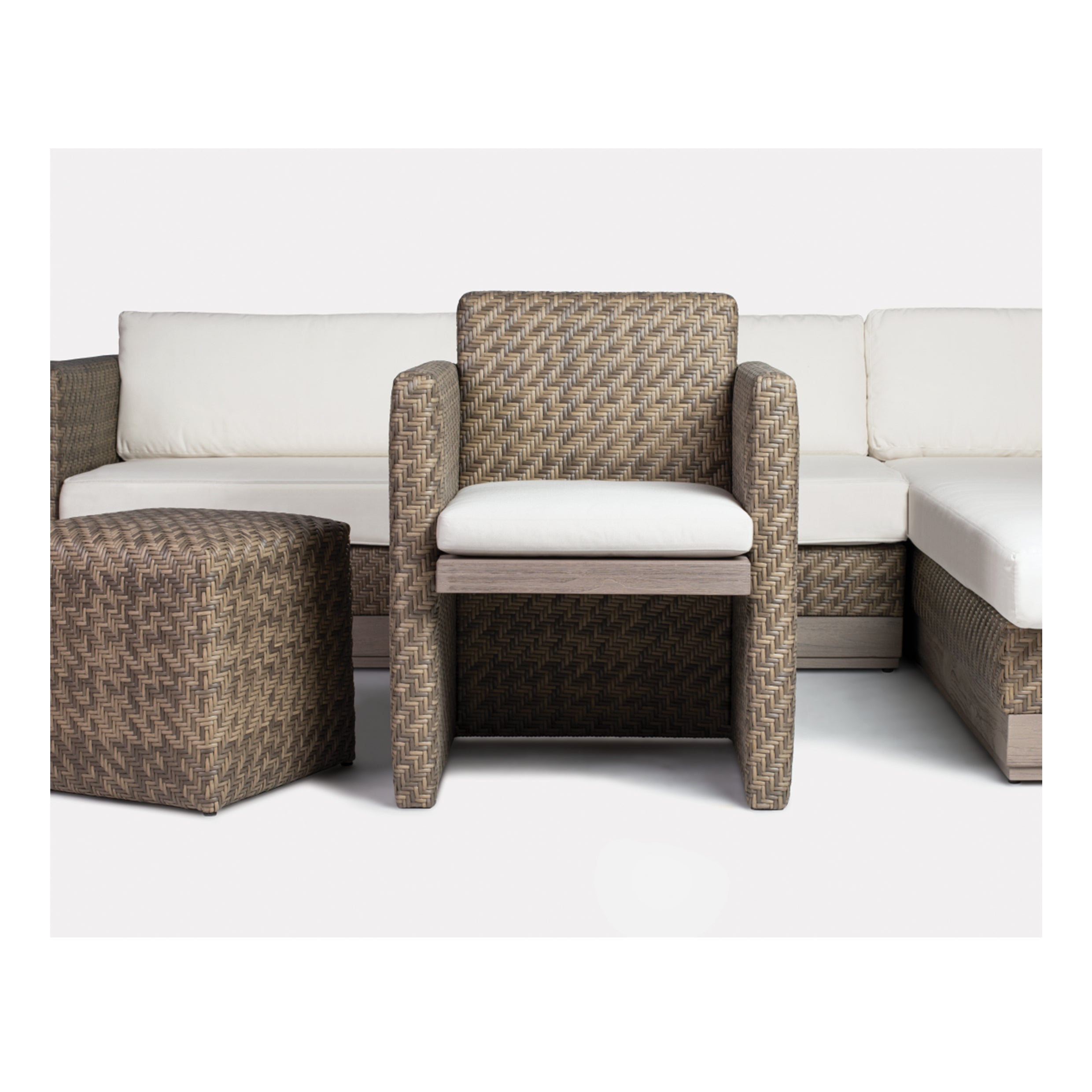 OSIER POUF